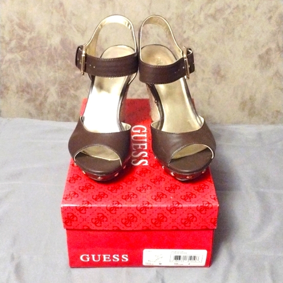 Guess Wedge Sandals Size 7M - Picture 2 of 13